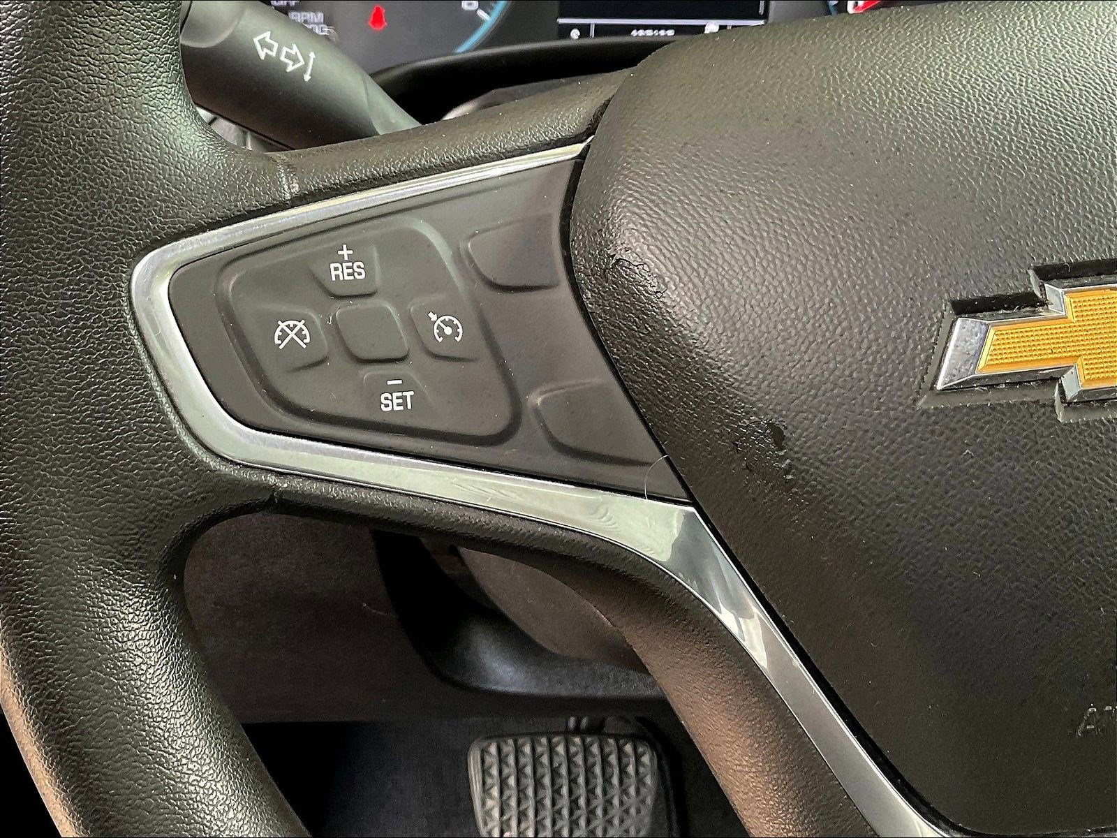 Used 2018 Chevrolet Equinox LT FWD image 11