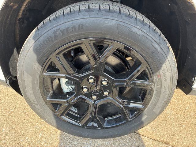 New 2025 Ford Maverick XLT w/ XLT Luxury Package AWD/4WD image 15
