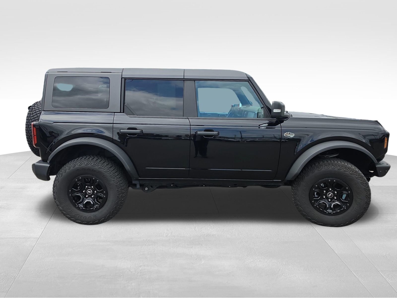 Used 2023 Ford Bronco Wildtrak AWD/4WD image 8