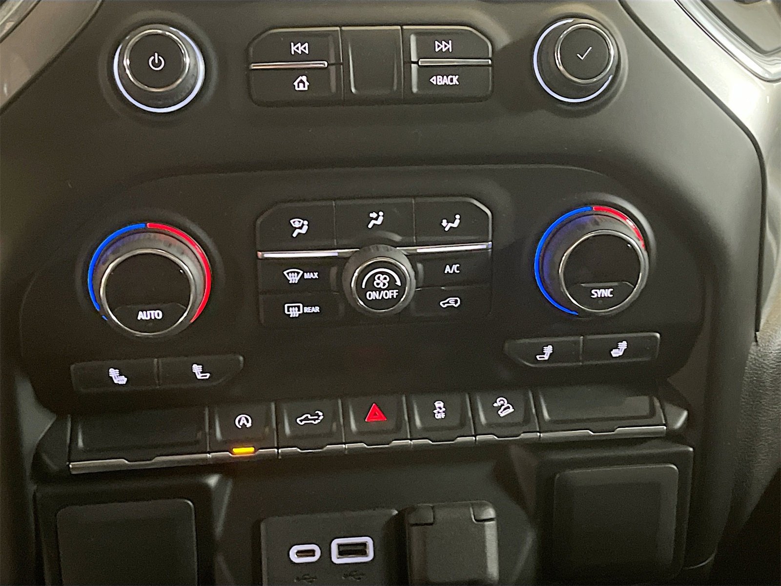 Used 2022 Chevrolet Silverado 1500 RST image 15