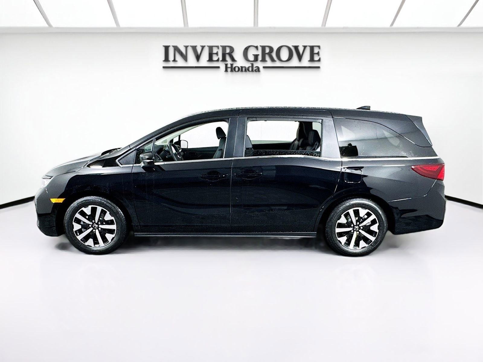 Certified 2026 Honda Odyssey EX-L image 8