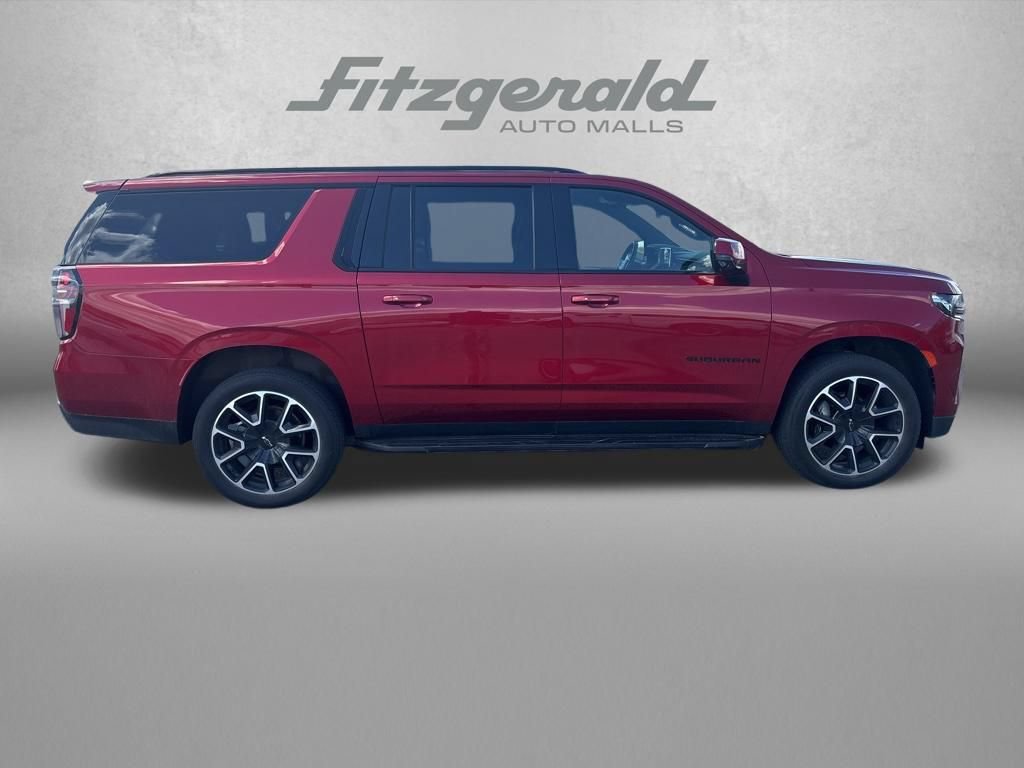 Used 2022 Chevrolet Suburban RST w/ Luxury Package AWD/4WD image 7
