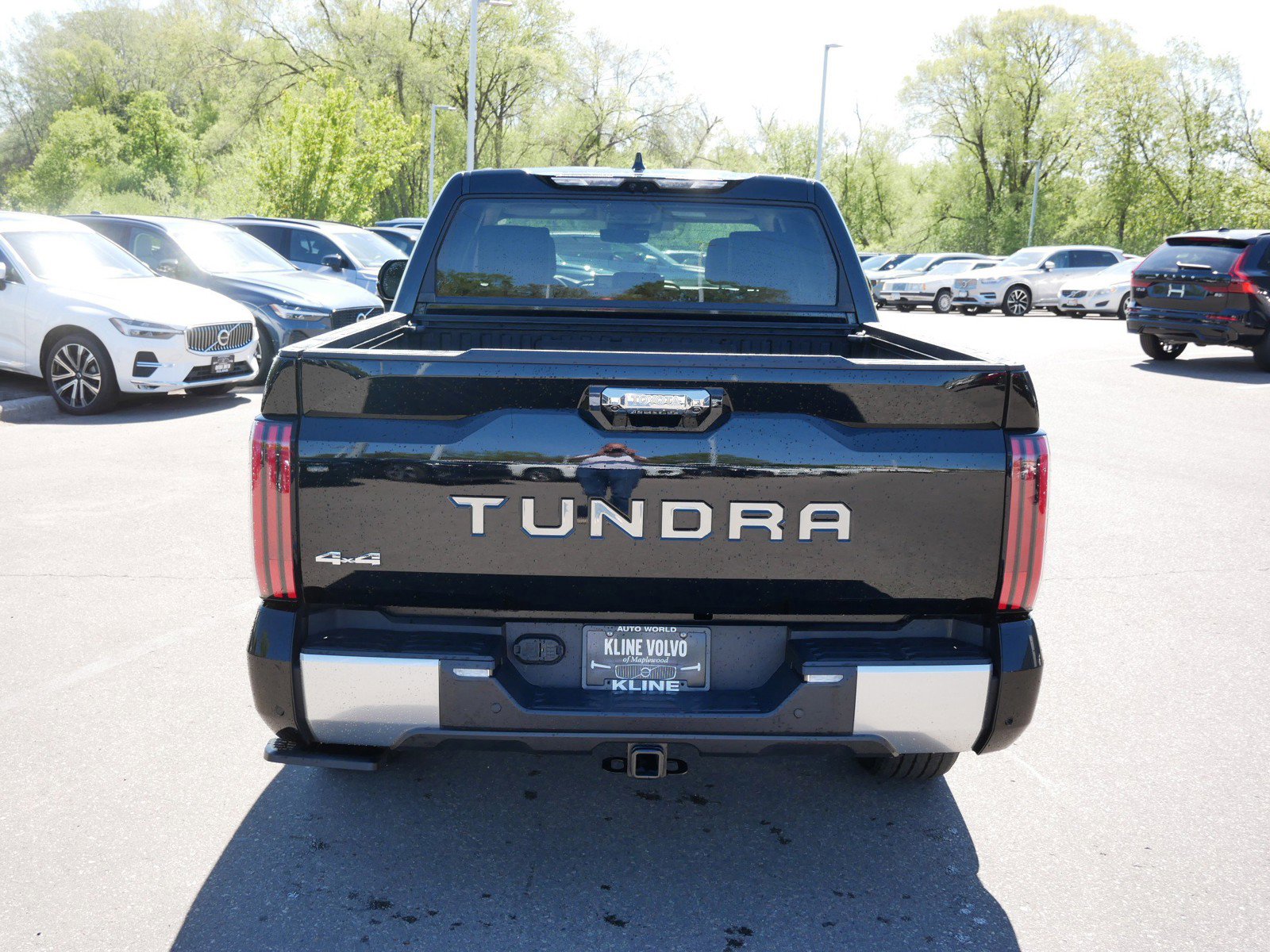 Used 2023 Toyota Tundra Limited AWD/4WD image 6