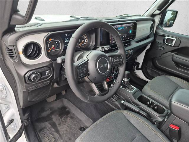 Used 2025 Jeep Wrangler Unlimited Sport AWD/4WD image 10