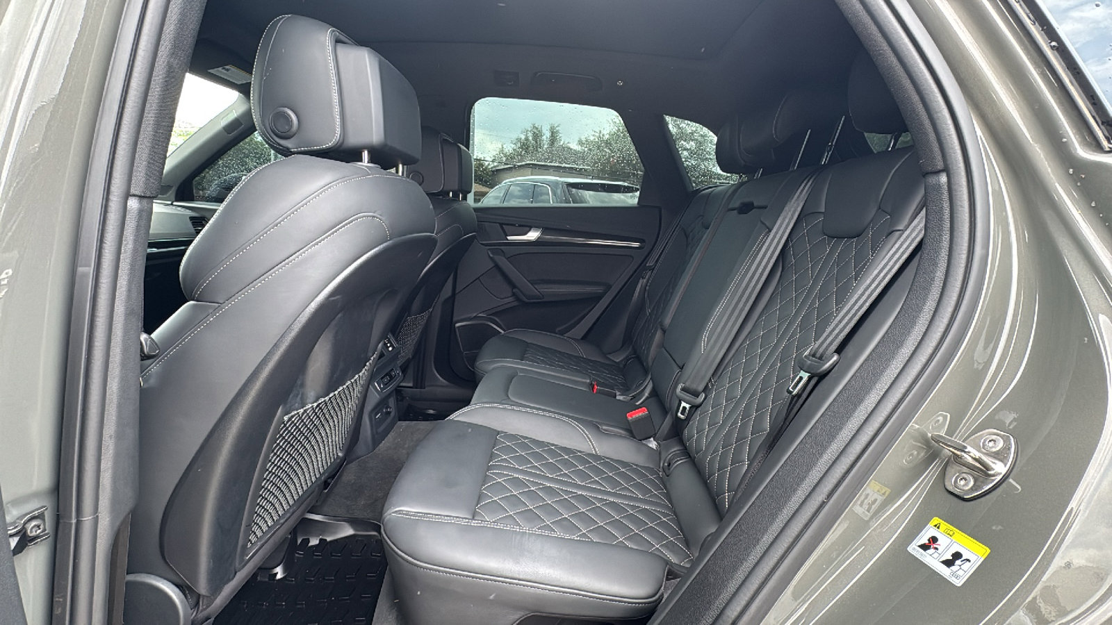 Used 2024 Audi SQ5 Prestige image 15