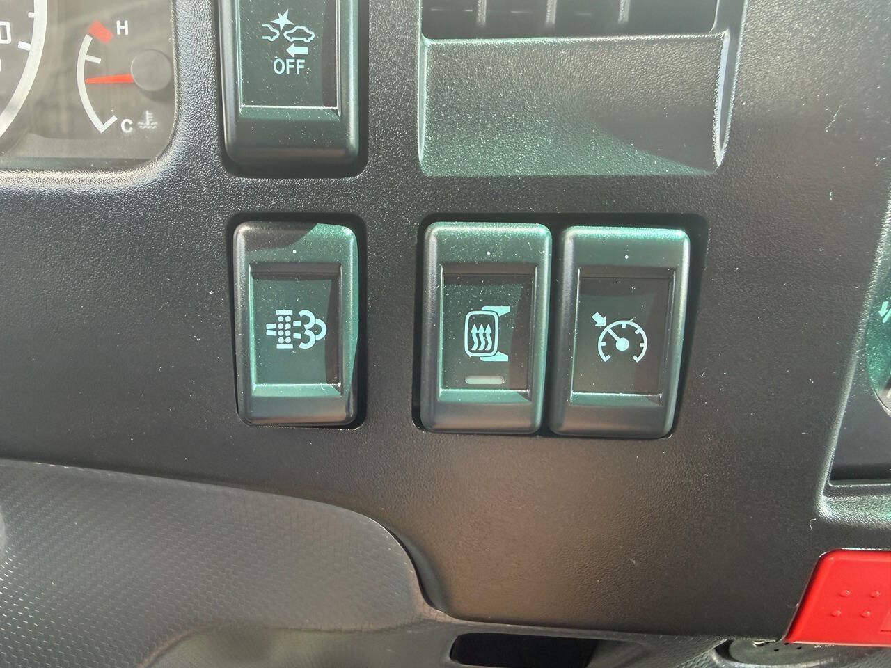 Used 2024 Chevrolet Low Cab Forward 5500HD RWD image 33