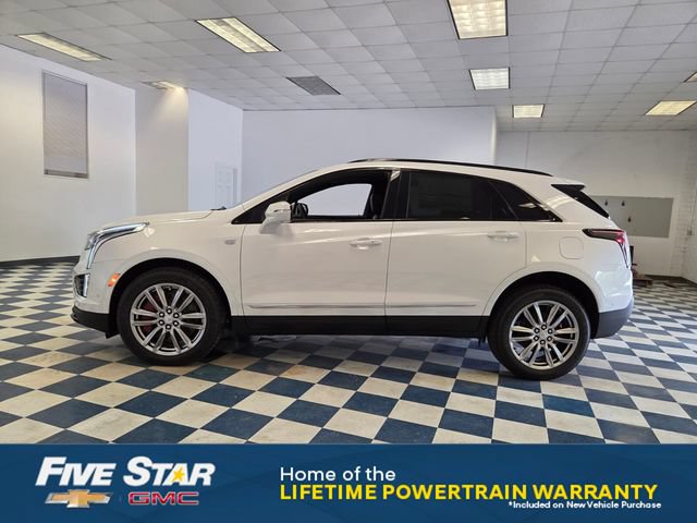 New 2026 Cadillac XT5 Sportv w/ LPO, Floor Liner Package AWD/4WD image 4