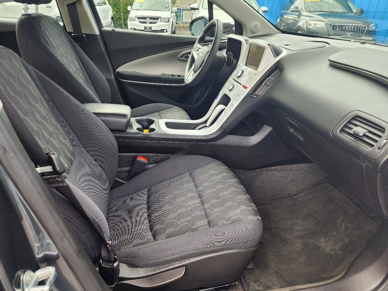 Used 2012 Chevrolet Volt FWD image 22