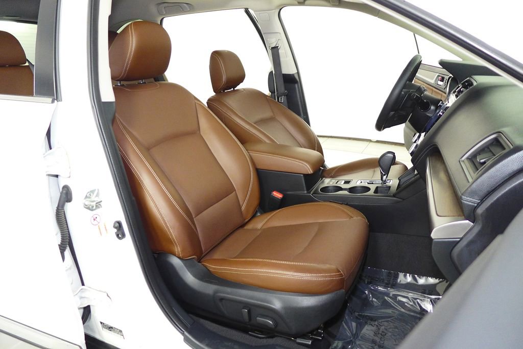 Used 2019 Subaru Outback 3.6R Touring w/ Popular Package #3A AWD/4WD image 19