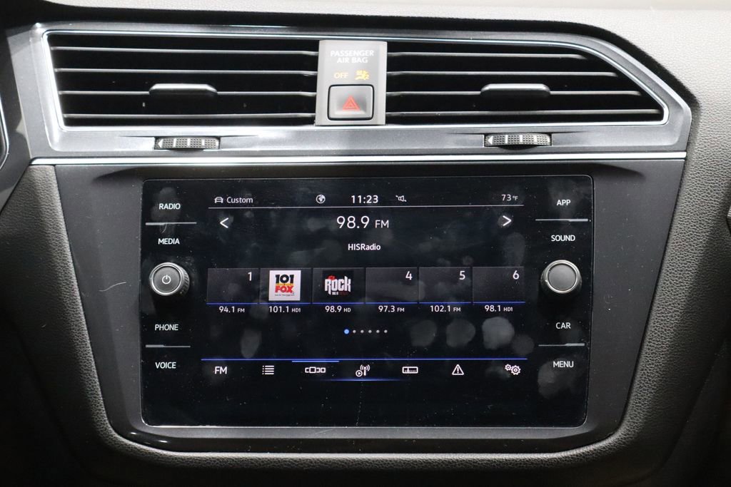 Used 2022 Volkswagen Tiguan SE image 32