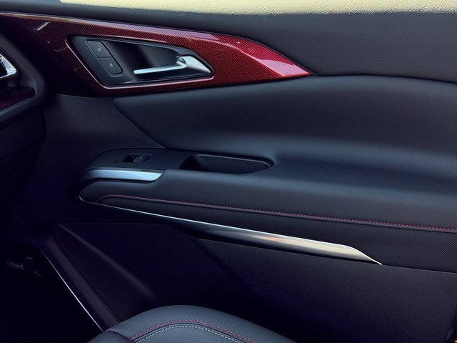 Used 2024 Chevrolet Traverse RS w/ LPO, Floor Liner Package image 24