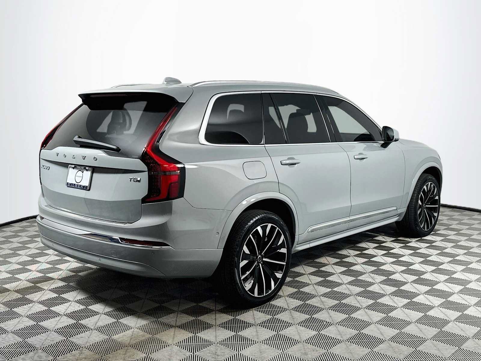 Used 2026 Volvo XC90 T8 Plus w/ Protection Package AWD/4WD image 7
