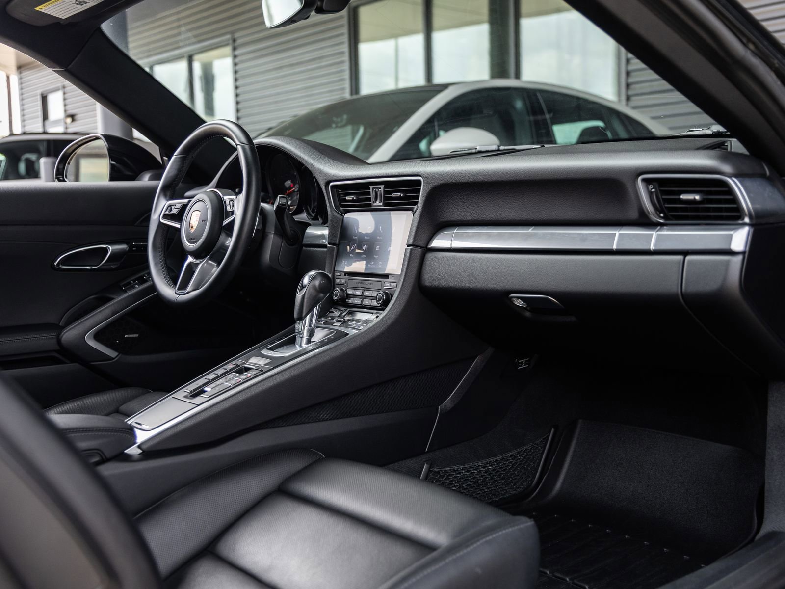 Used 2019 Porsche 911 Carrera image 41