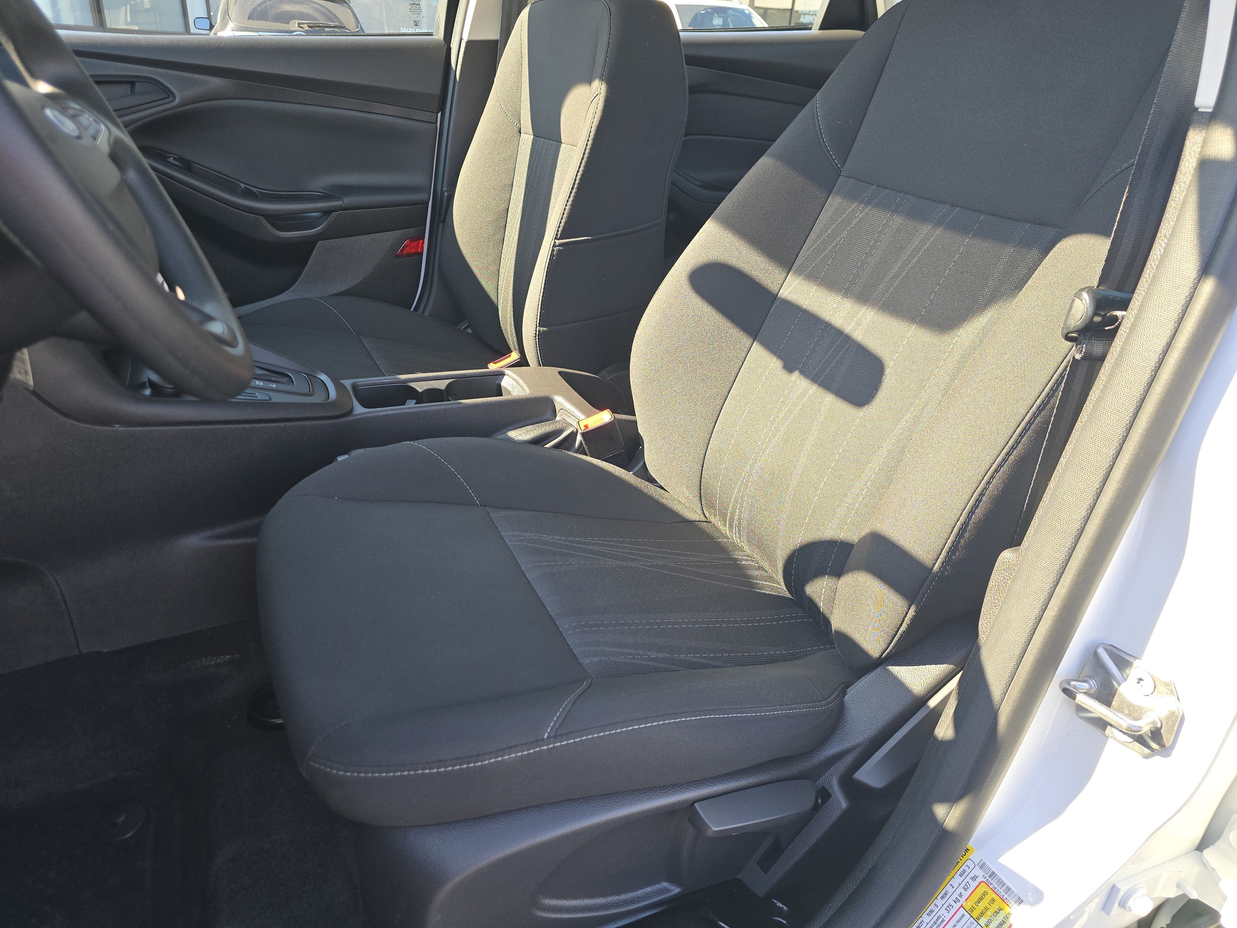 Used 2018 Ford Focus S FWD image 19