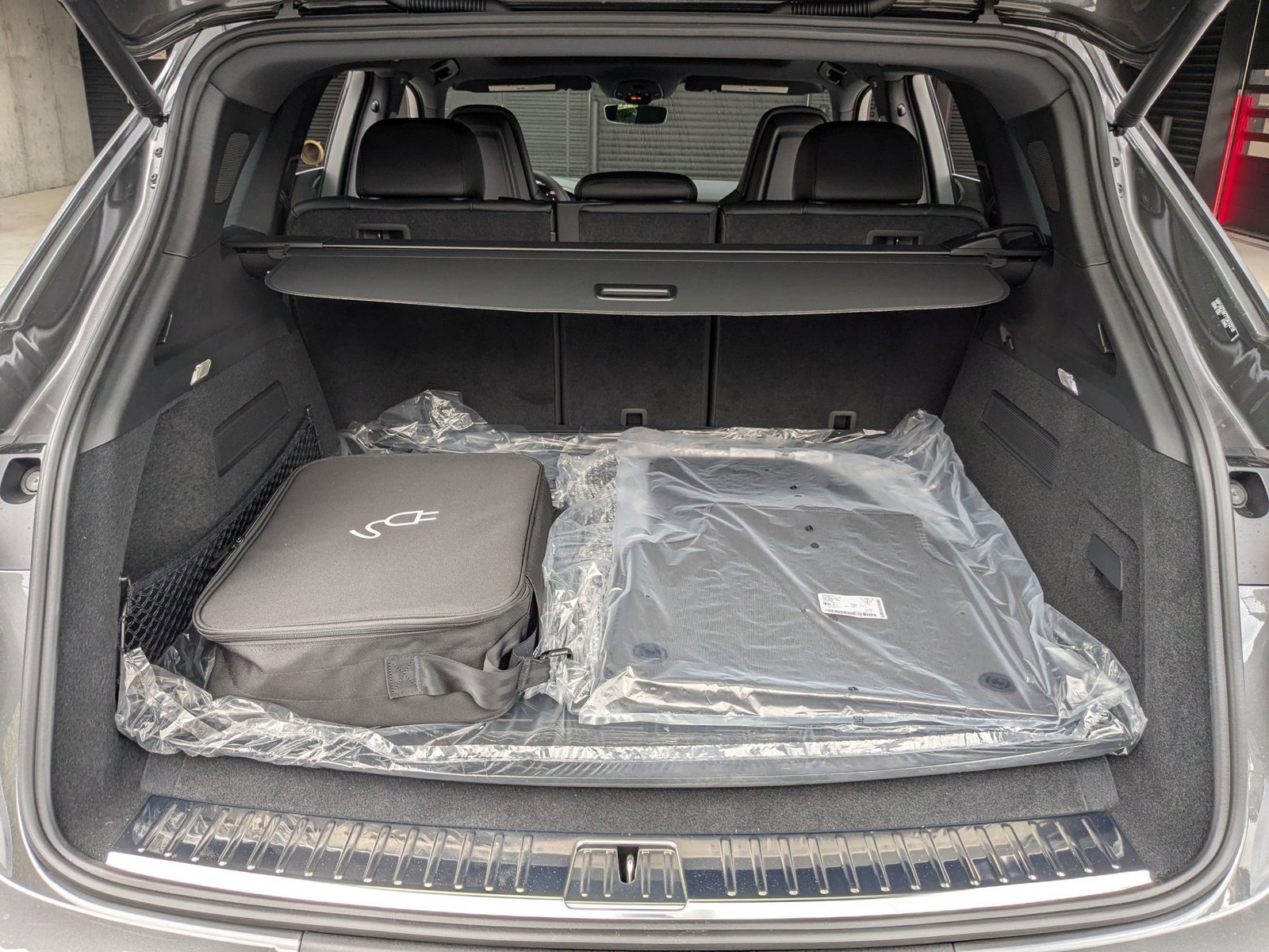 New 2026 Porsche Cayenne E-Hybrid image 24