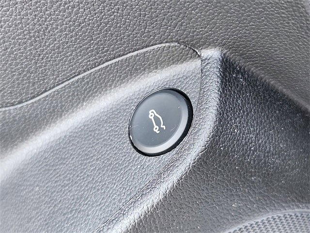 Used 2018 Chevrolet Cruze LT w/ Convenience Package image 25