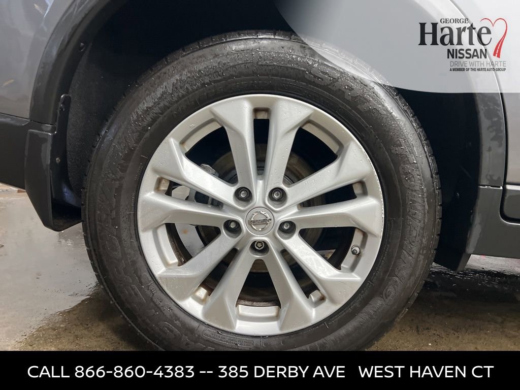 Used 2016 Nissan Rogue SV image 17