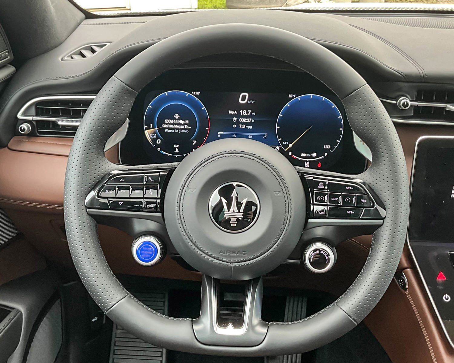 Used 2024 Maserati Grecale GT image 11