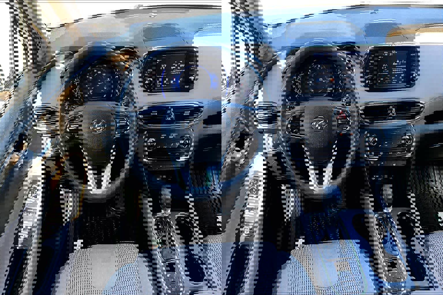 Used 2019 Hyundai Santa Fe SEL FWD image 6