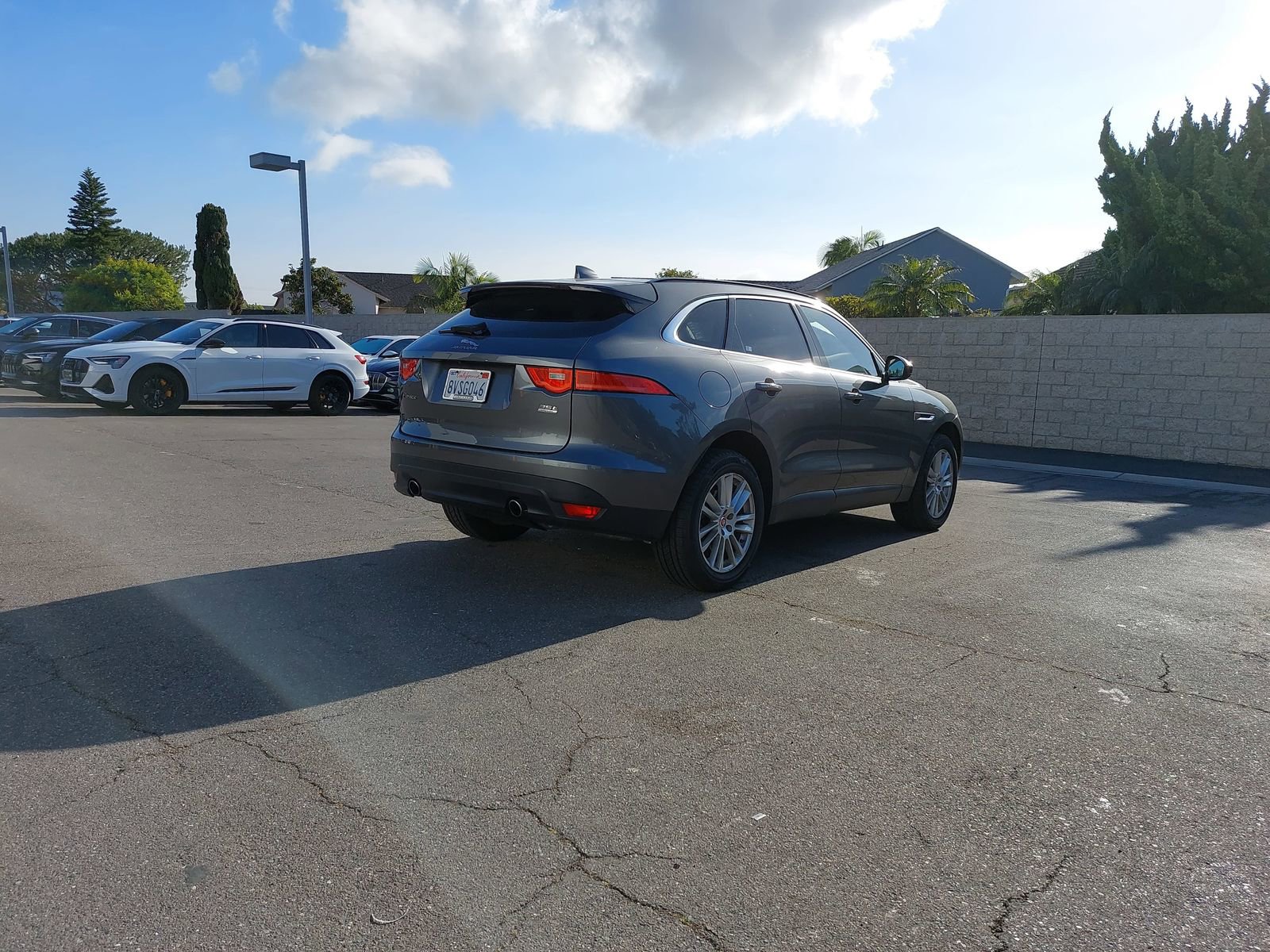 Used 2018 Jaguar F-PACE Prestige AWD/4WD image 3