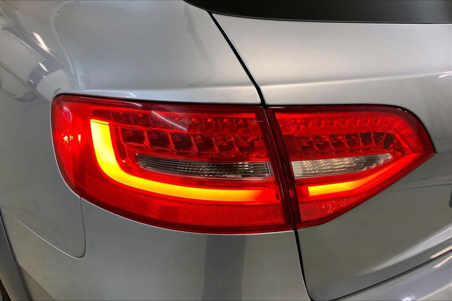Used 2016 Audi A4 Premium Plus AWD/4WD image 28