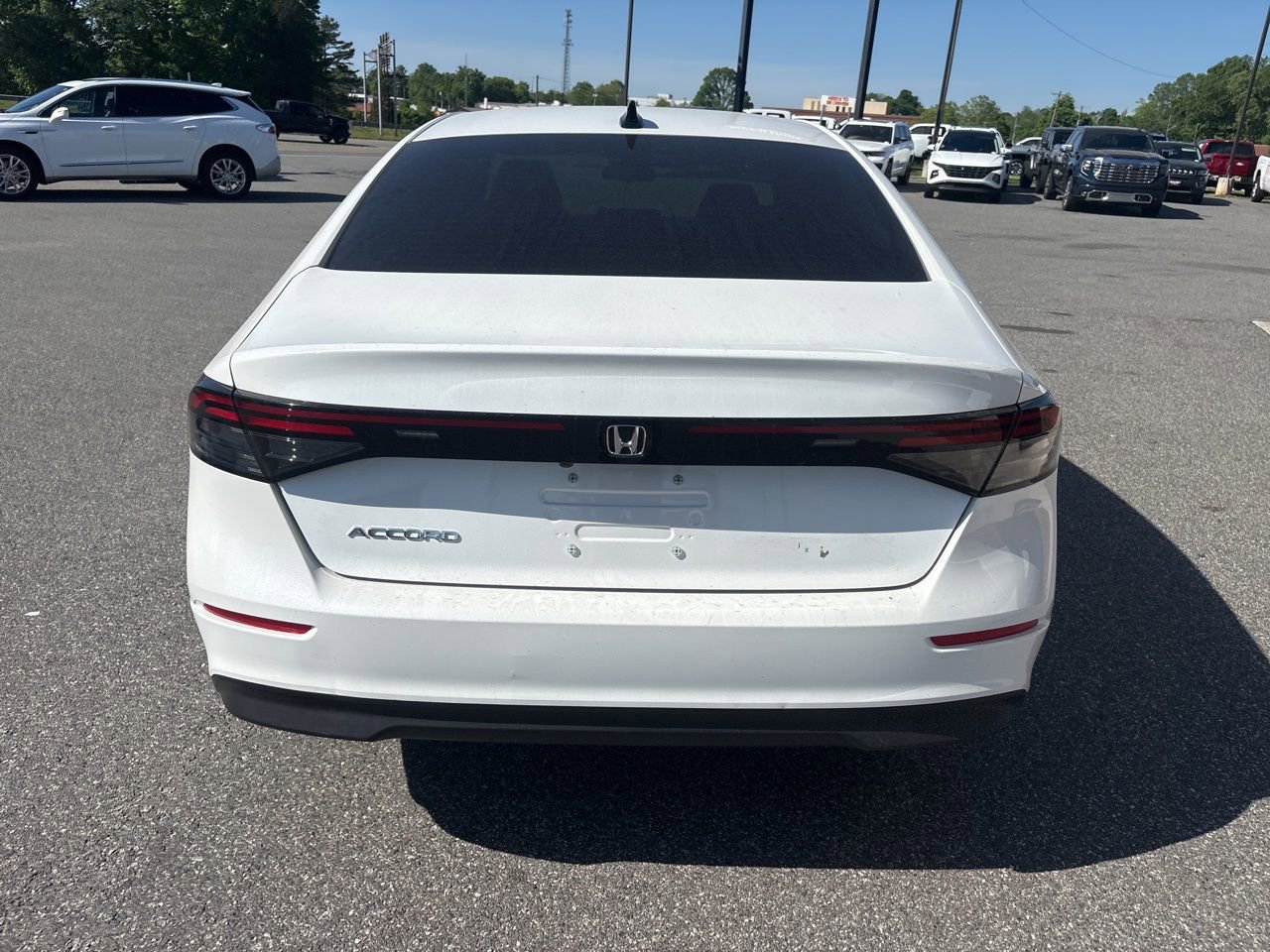 Used 2025 Honda Accord SE image 7
