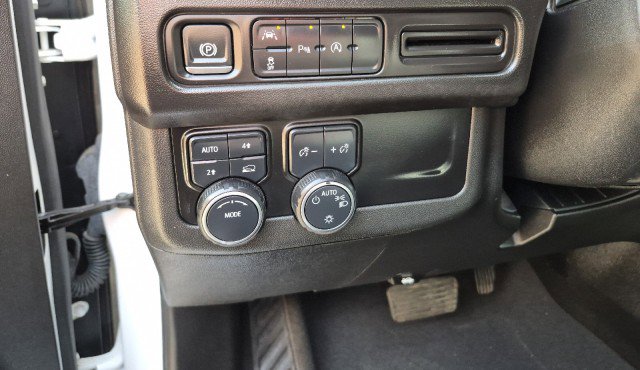 Used 2024 Chevrolet Tahoe LT image 18