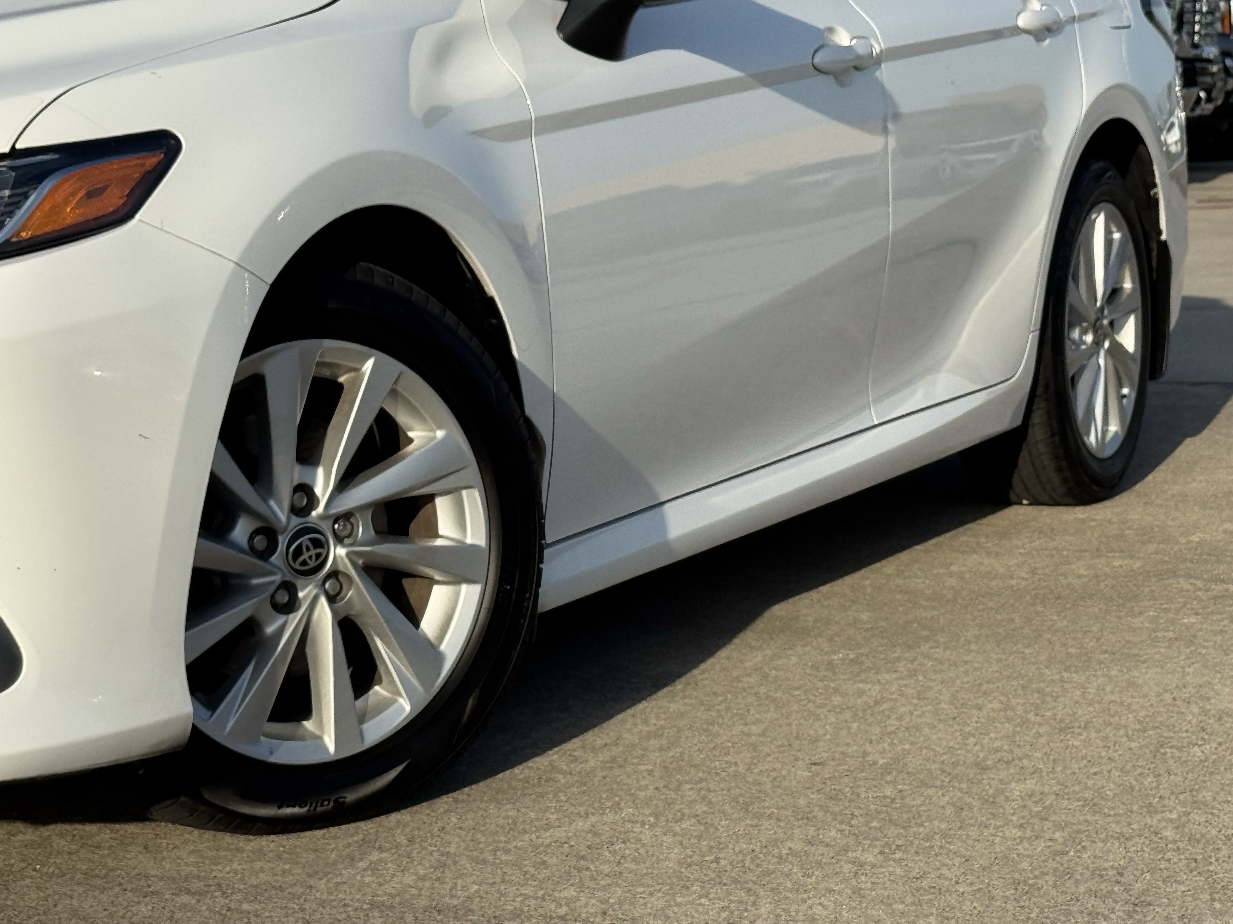 Used 2023 Toyota Camry LE FWD image 3