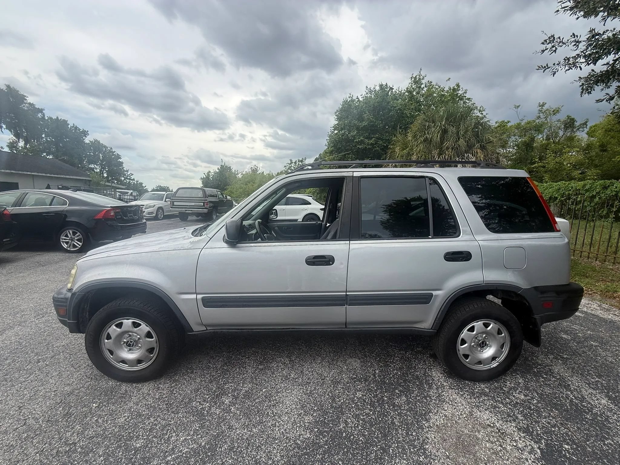 Used 1999 Honda CR-V LX image 5