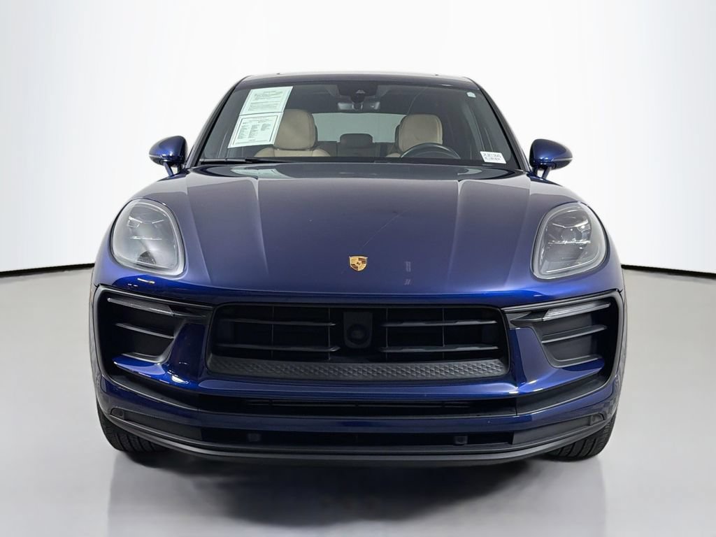 Used 2024 Porsche Macan AWD/4WD image 2