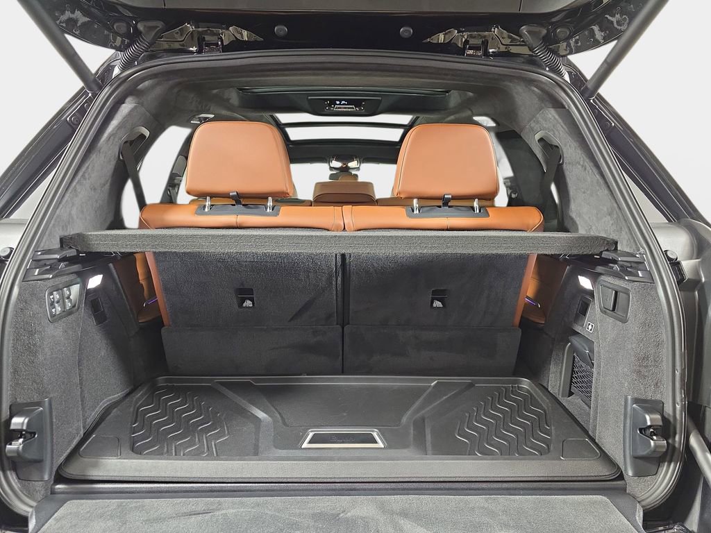 New 2026 BMW X7 M60i image 12