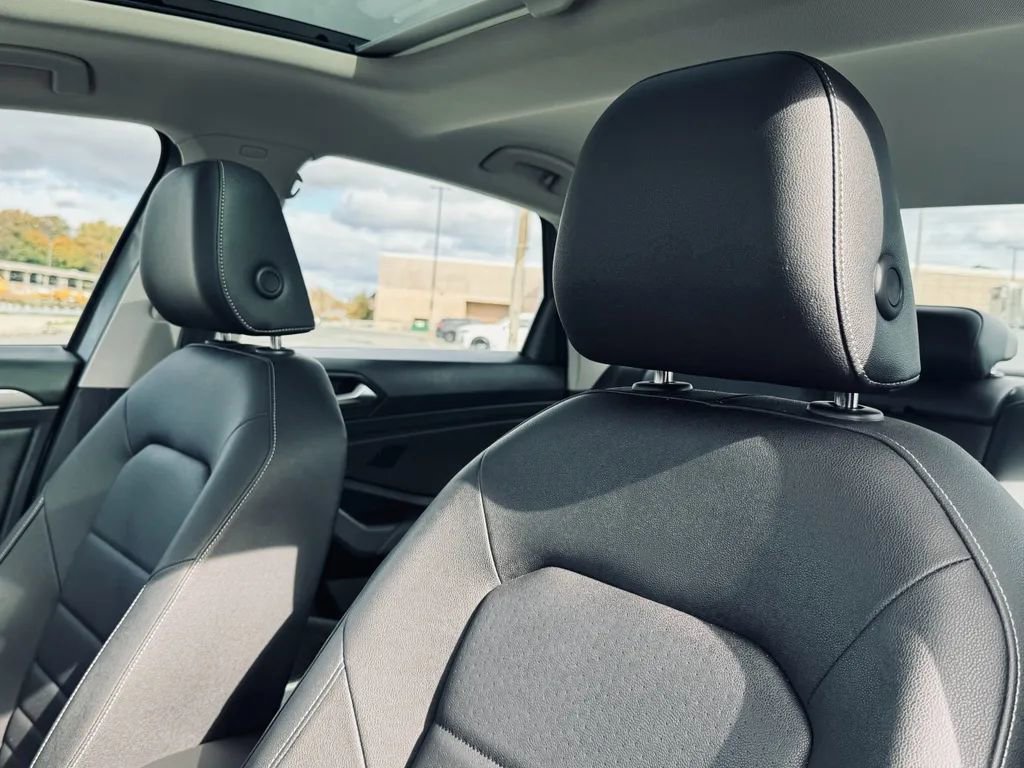 Used 2021 Volkswagen Jetta SE image 10