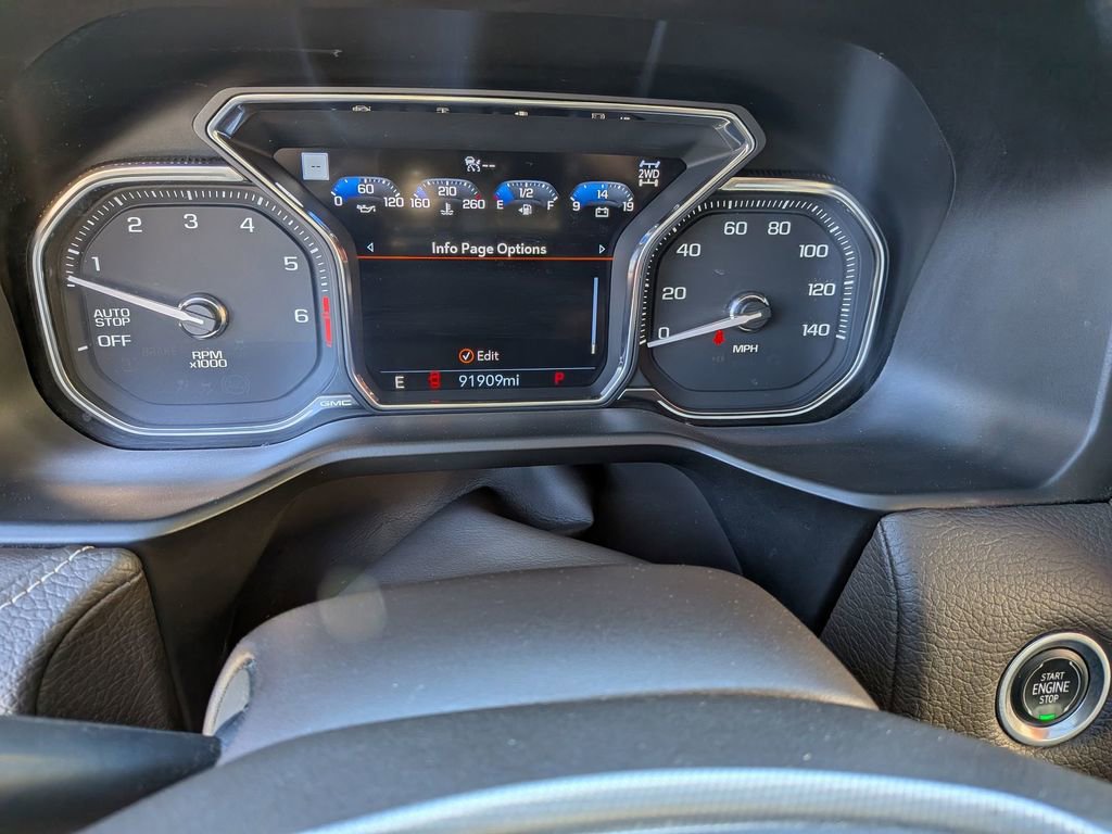 Used 2021 GMC Yukon Denali w/ Denali Premium Package image 19