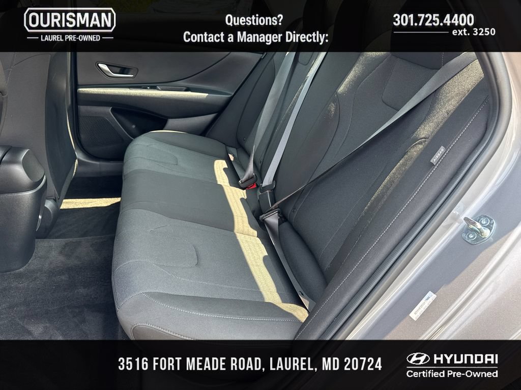 Certified 2025 Hyundai Elantra SE FWD image 17