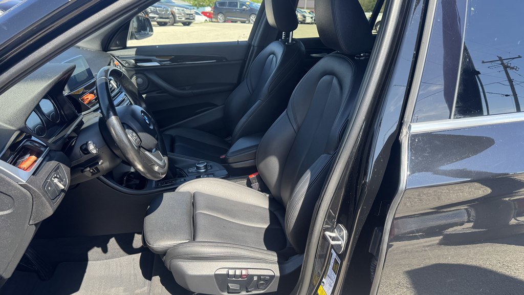 Used 2019 BMW X1 xDrive28i w/ Convenience Package image 16