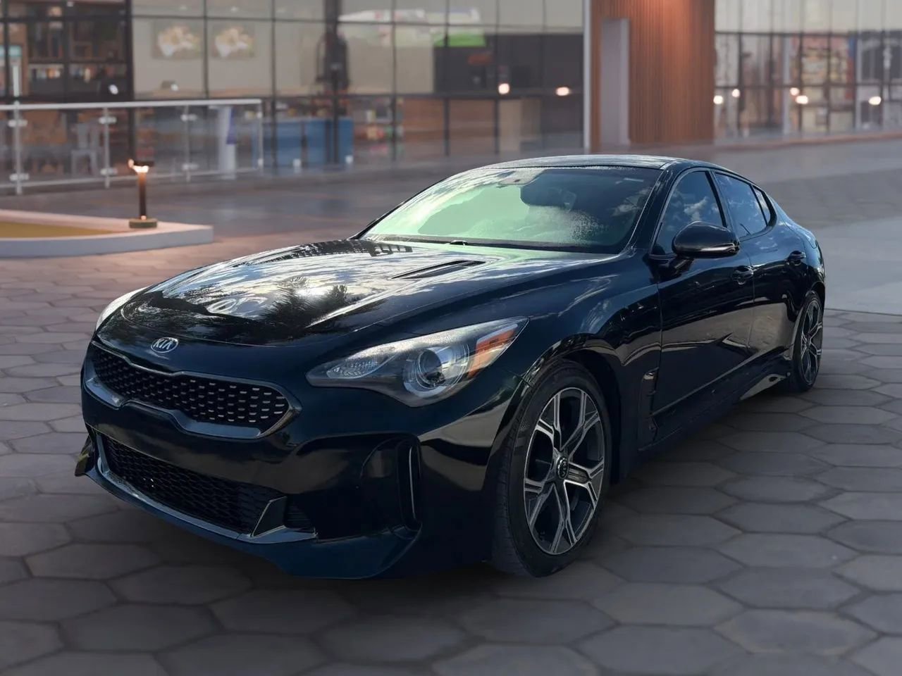 Used 2020 Kia Stinger GT-Line image 3