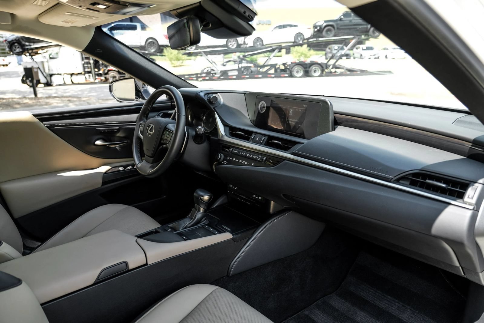Used 2020 Lexus ES 350 w/ Premium Package FWD image 12
