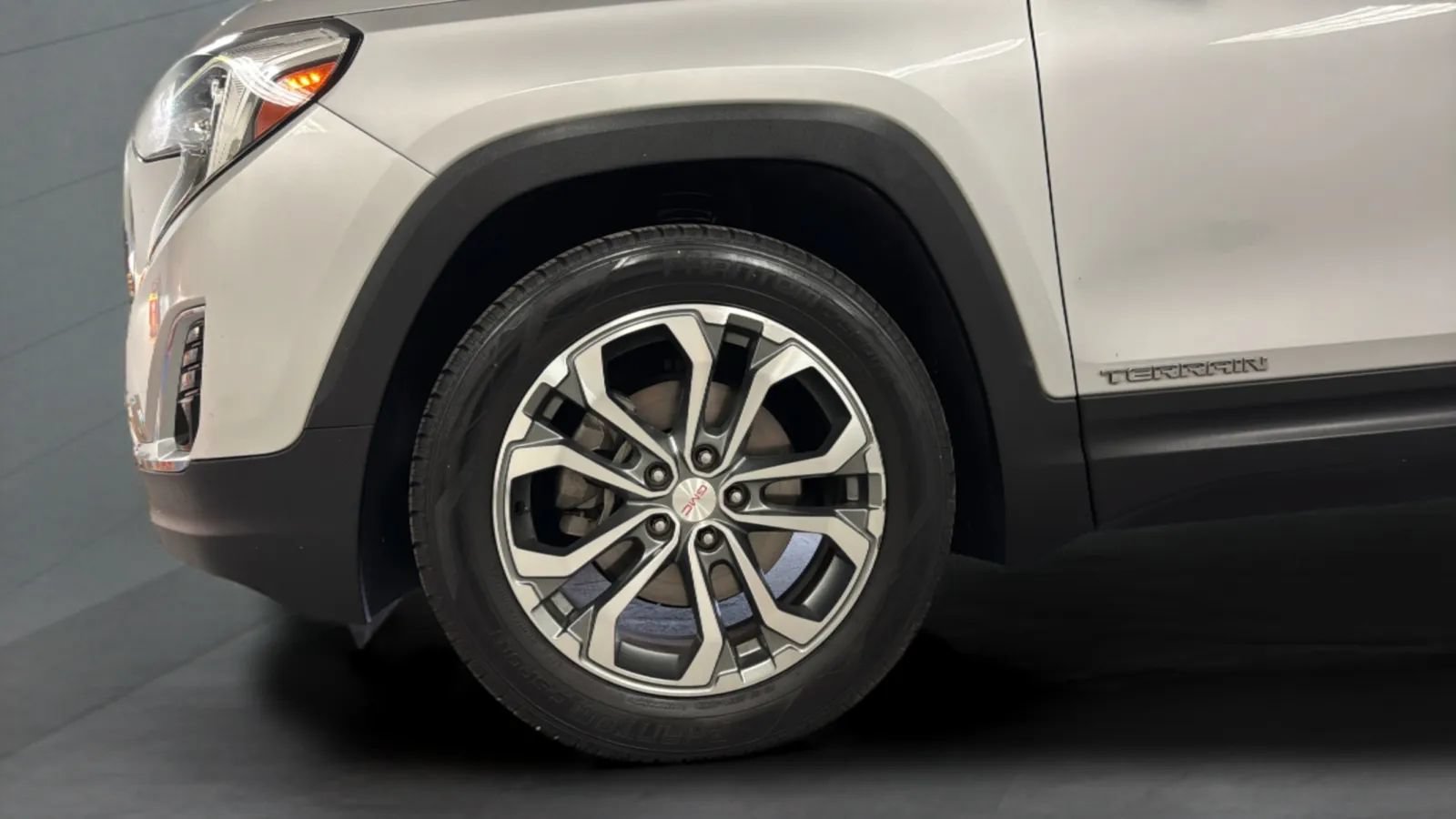 Used 2018 GMC Terrain SLT w/ Preferred Package FWD image 34