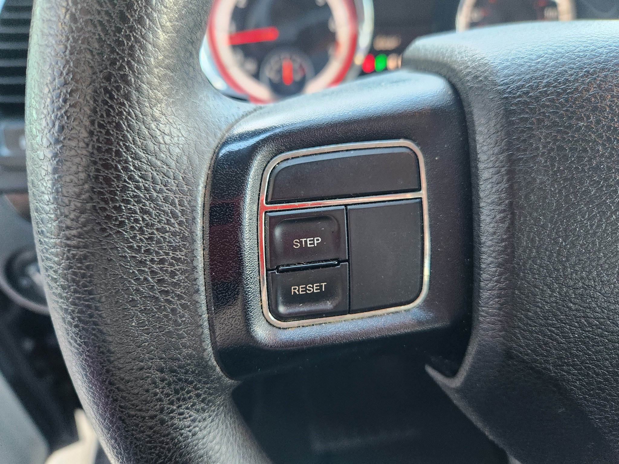 Used 2012 Dodge Grand Caravan SE FWD image 28
