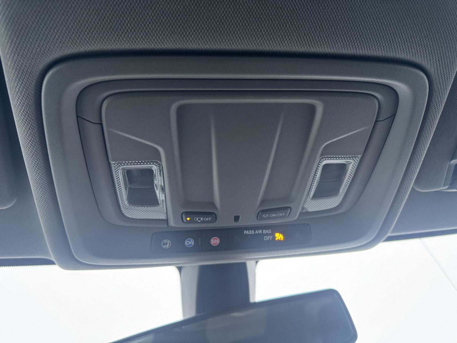 Used 2019 Chevrolet Silverado 1500 Custom image 16