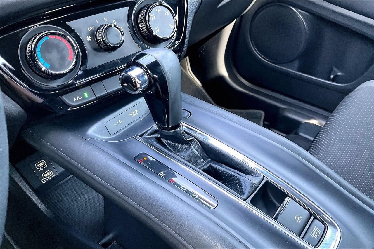Used 2019 Honda HR-V Sport image 28