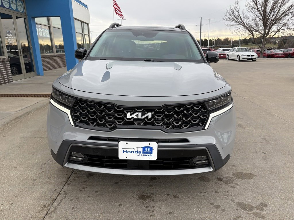 Used 2023 Kia Sorento SX Prestige image 2