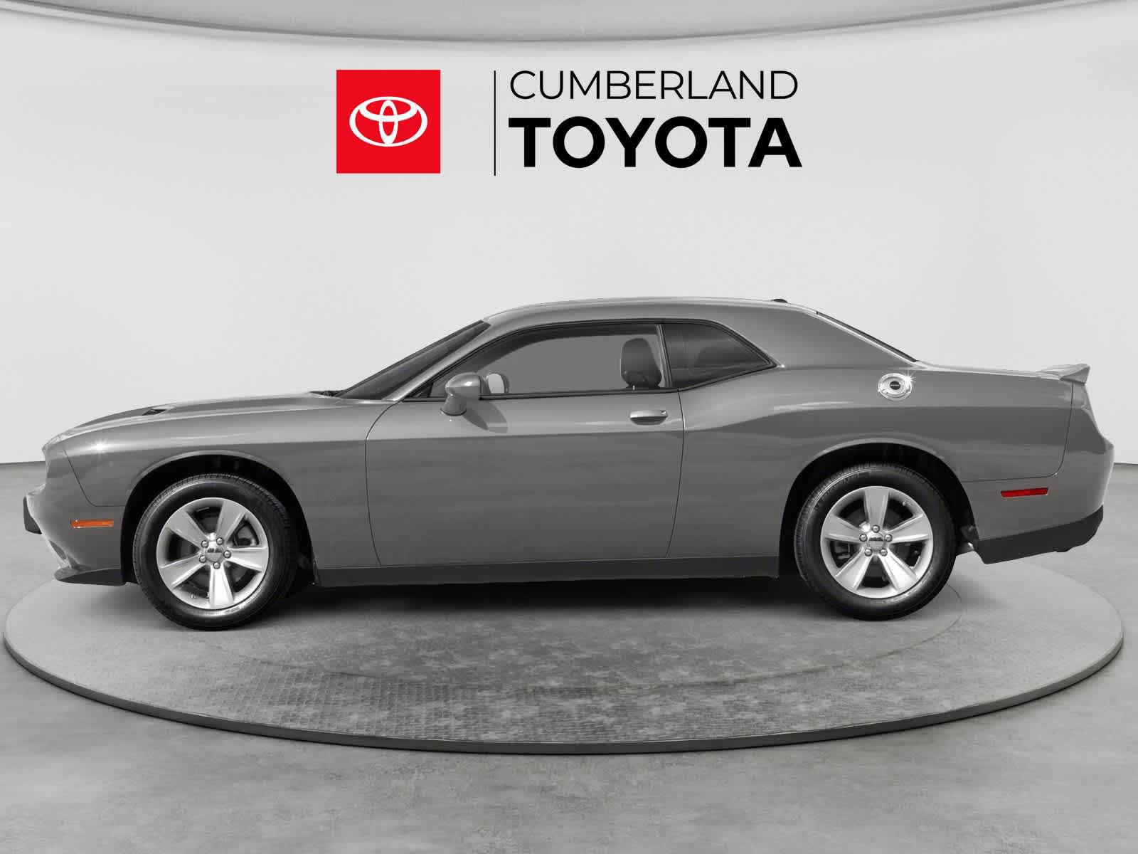 Used 2022 Dodge Challenger SXT w/ Blacktop Package AWD/4WD image 3