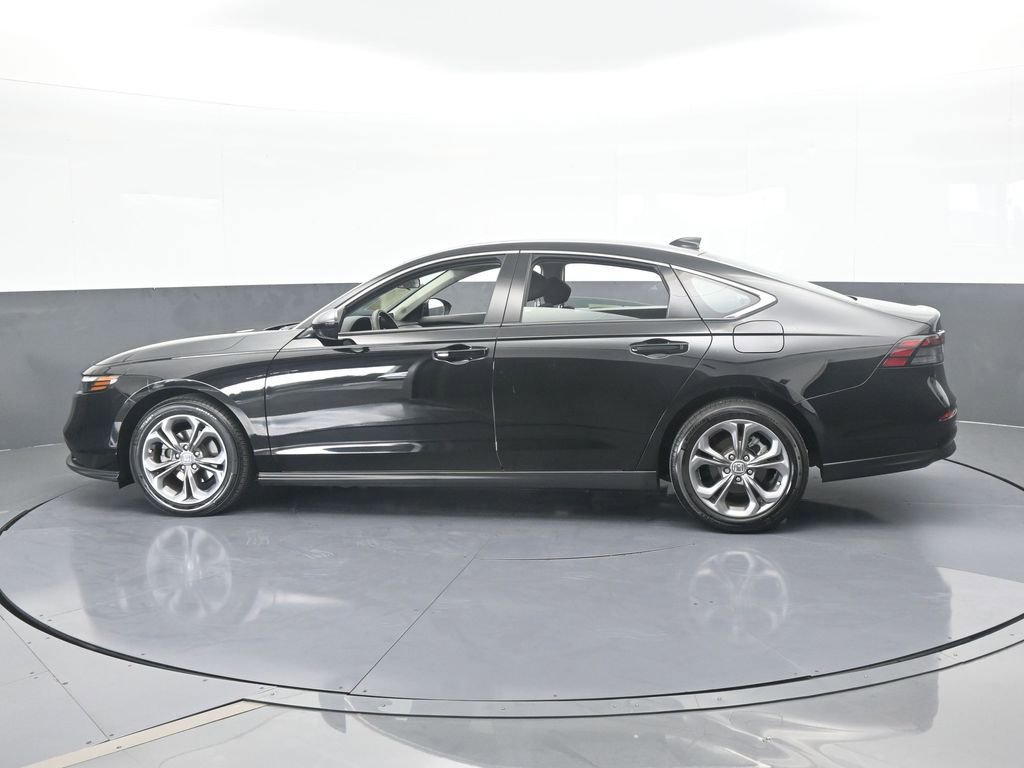 Used 2024 Honda Accord EX image 3