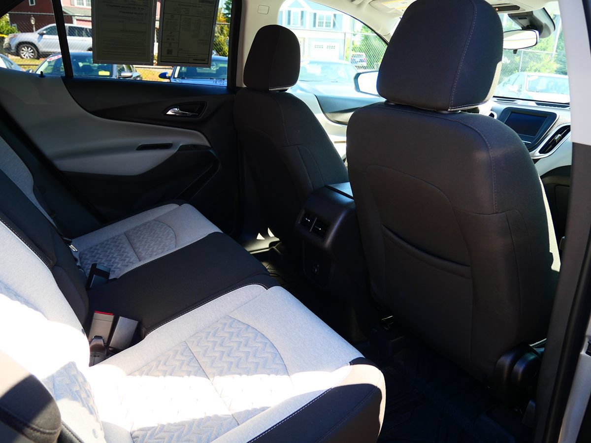 Used 2023 Chevrolet Equinox LS w/ LPO, Floor Liner Package AWD/4WD image 53