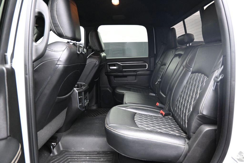 Used 2024 RAM 2500 Big Horn w/ Night Edition AWD/4WD image 25