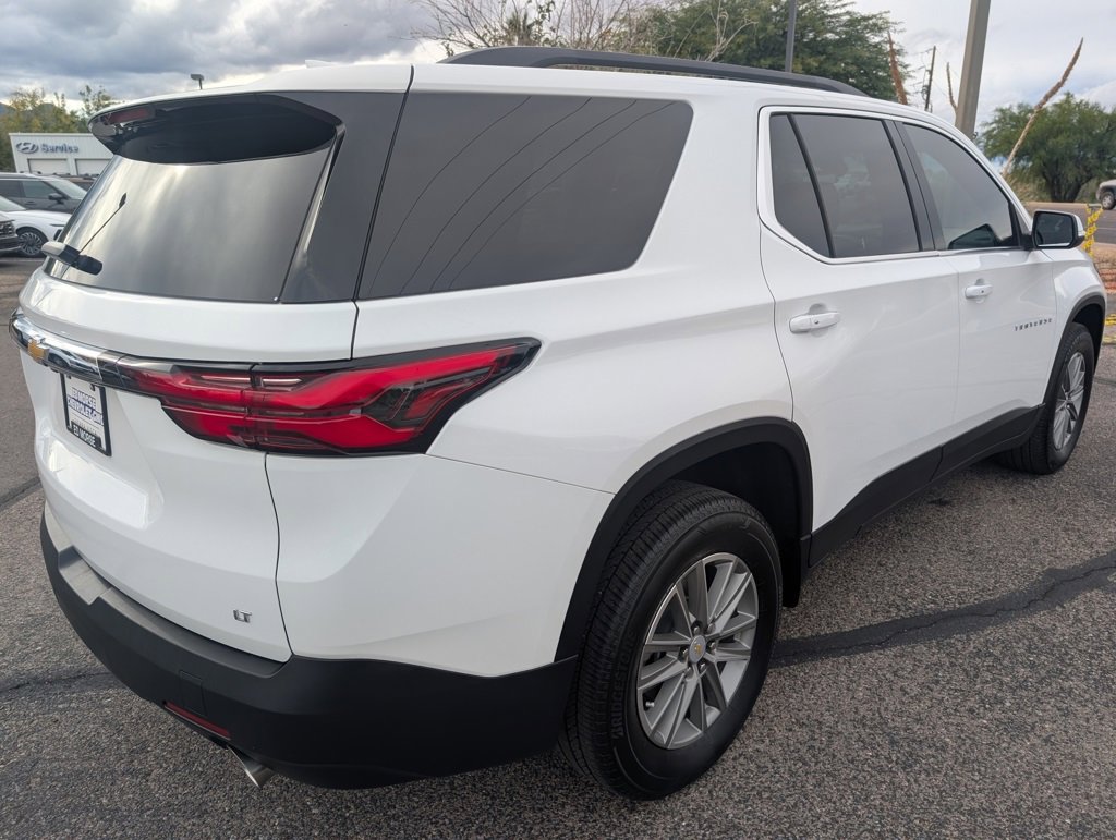Used 2023 Chevrolet Traverse LT image 5