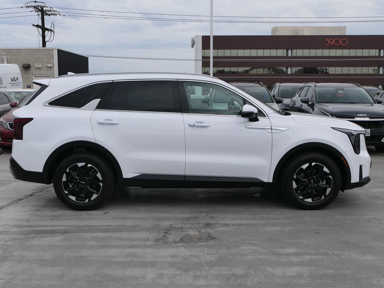 Certified 2026 Kia Sorento S FWD image 2