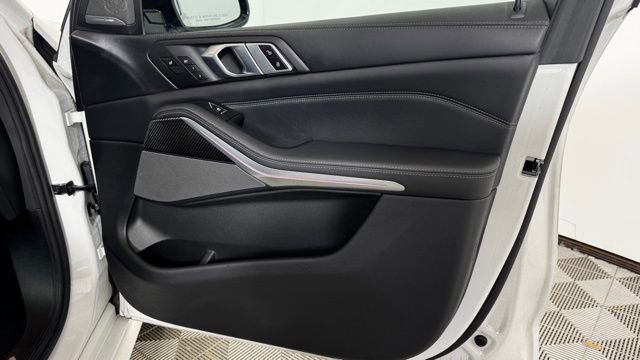 Certified 2023 BMW X5 M50i w/ Executive Package image 21