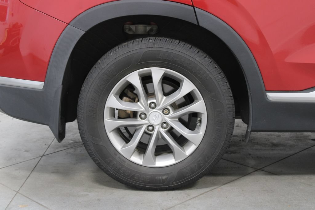Used 2020 Hyundai Santa Fe SEL FWD image 13